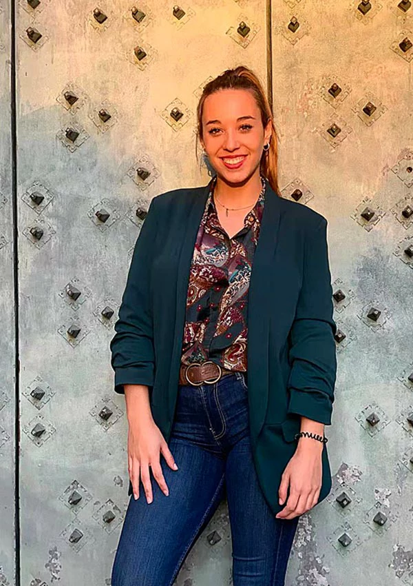 EMAC Sales Representative Janet 600x850 This is a picture of a French sales representative.